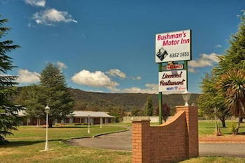 Bushmans Motor Inn - VIC Tourism 1