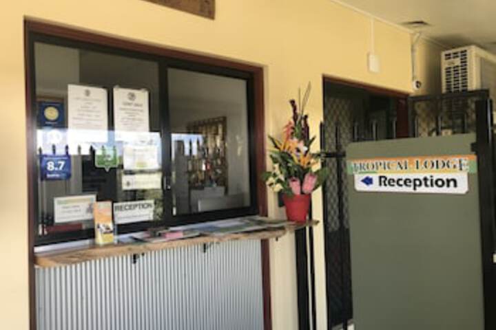 Innisfail Estate QLD VIC Tourism