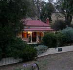 Sinnamons Cottage - VIC Tourism