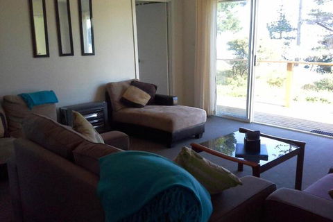 Bruny Island Beachside Accommodation - VIC Tourism 6