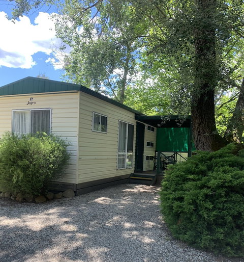 Bright Accommodation Park - VIC Tourism 3