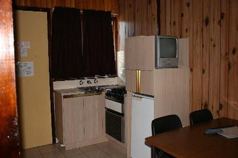 Southern Cross Motor Inn - VIC Tourism 6
