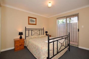 The Tower Hotel Kalgoorlie - VIC Tourism 3