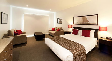The Waves Apartments - VIC Tourism 1