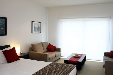 The Waves Apartments - VIC Tourism 3