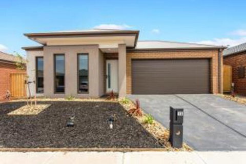 Serviced Houses Point Cook - VIC Tourism 0