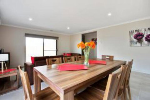 Serviced Houses Point Cook - VIC Tourism 2