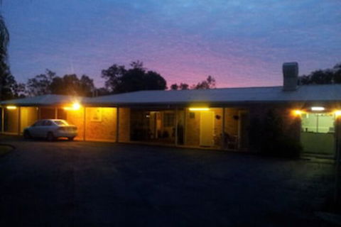 Charleville Waltzing Matilda Motor Inn - VIC Tourism 0