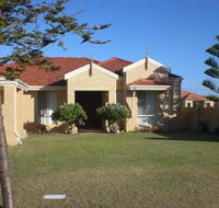 Port Bouvard Beach Holiday Home Mandurah - VIC Tourism