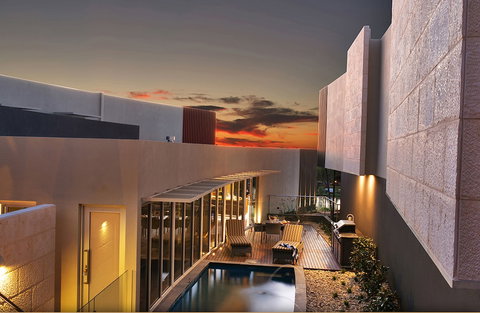 The Frames - VIC Tourism 2