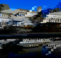 Parklands Country Gardens and Lodges - VIC Tourism