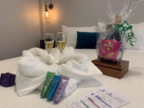 Merewether Motel - VIC Tourism 5