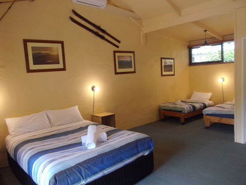 Harrietville Hotel Motel - VIC Tourism 2