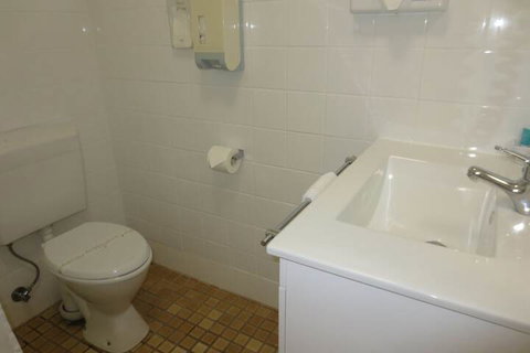 Aspley Pioneer Motel - VIC Tourism 2