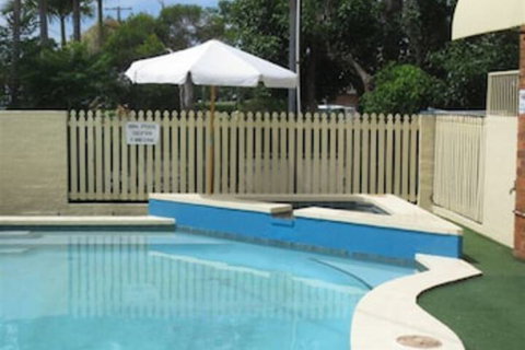 Aspley Pioneer Motel - VIC Tourism 1