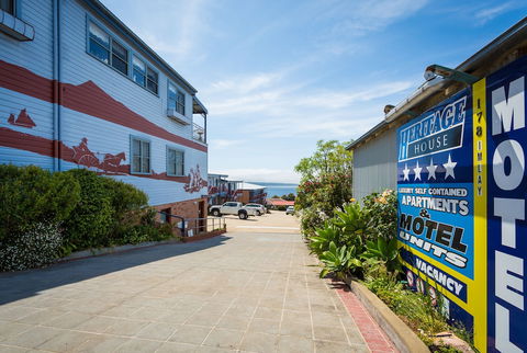 Heritage House Motel & Units - VIC Tourism 2