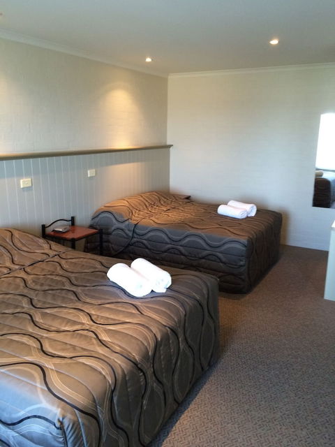 Heritage House Motel & Units - VIC Tourism 3