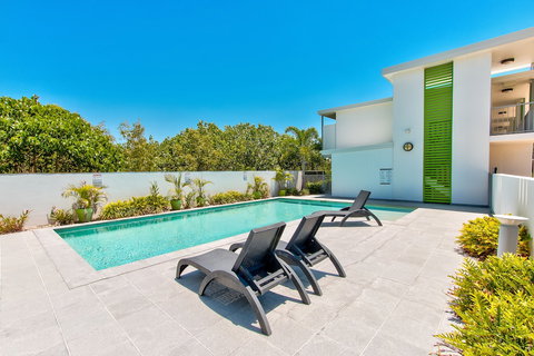 Mackay Oceanside Central Hotel - VIC Tourism 0