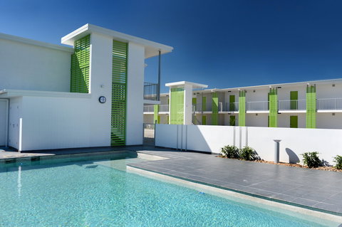 Mackay Oceanside Central Hotel - VIC Tourism 2