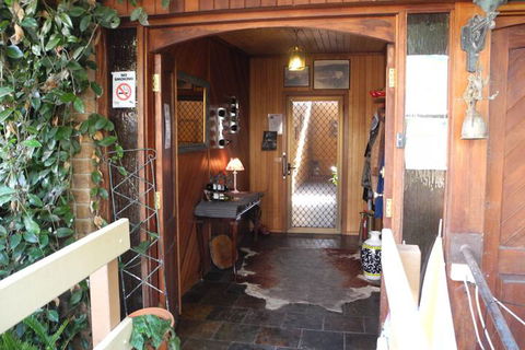 Happy Days Accommodation - VIC Tourism 1