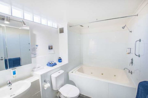 MAS Country Riverboat Lodge Motor Inn - VIC Tourism 7