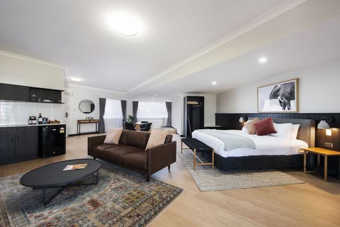 Parklands Resort & Conference Centre - VIC Tourism 0