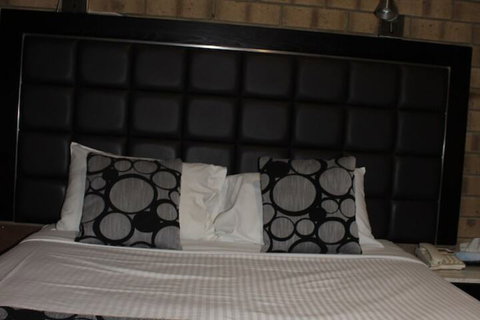 Pavlos Motel - VIC Tourism 5