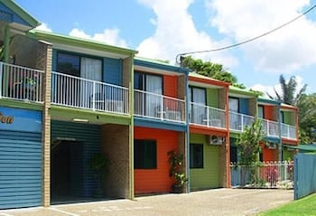 Coolum Budget Accommodation - VIC Tourism 3