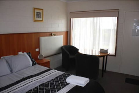 Opal Motel Leongatha - VIC Tourism 0