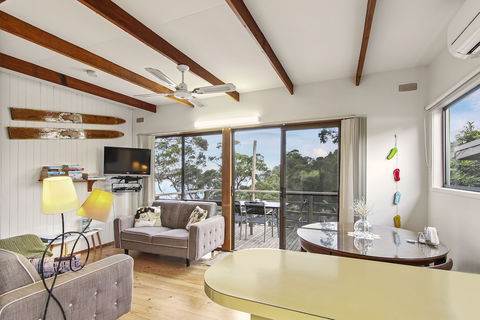 Jetty Road Retreat - VIC Tourism 5