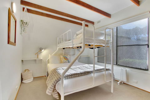 Jetty Road Retreat - VIC Tourism 6