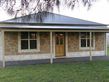 Beachport Retreat Holiday House - VIC Tourism 6