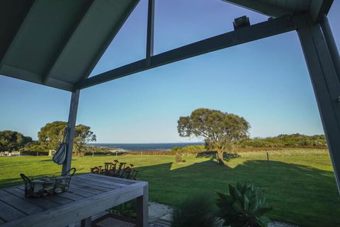 Bear Gully Coastal Cottages - VIC Tourism 7