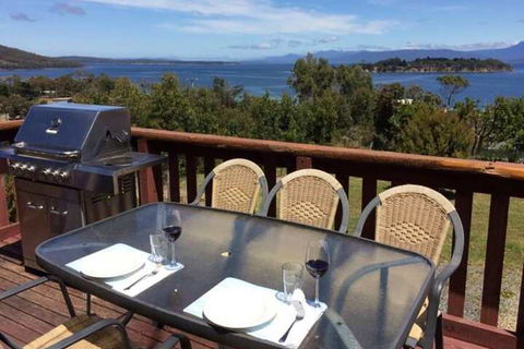 Discover Bruny Island Holiday Accommodation - VIC Tourism 3