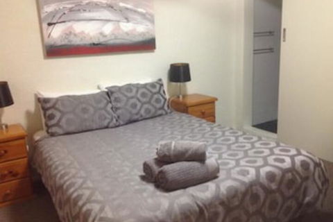 Copper Gate Motel - VIC Tourism 3