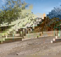 Country Pleasures BB - VIC Tourism