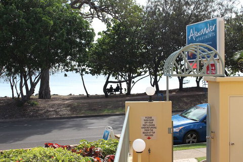 Alexander Beachfront Apartments - VIC Tourism 5