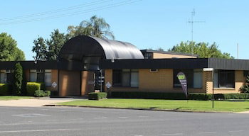 Avondel Motor Inn, Benalla - VIC Tourism 0