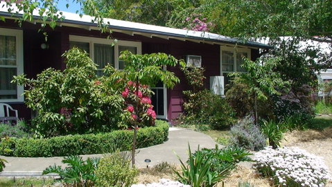 Elm Lodge - VIC Tourism 1