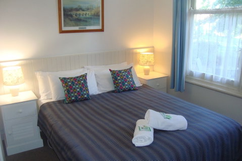 Elm Lodge - VIC Tourism 5