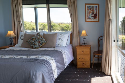 Buln Buln Cabins - VIC Tourism 2