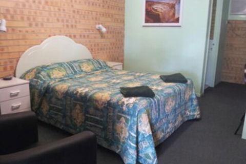 Tiaro Motor Inn - VIC Tourism 4