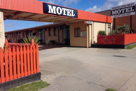 Travellers Rest Motel - VIC Tourism 0