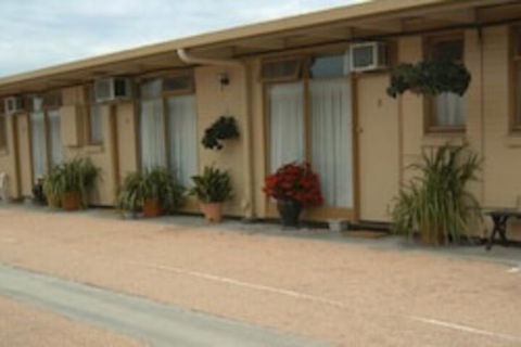 Travellers Rest Motel - VIC Tourism 2