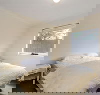 Two Bays Apartments