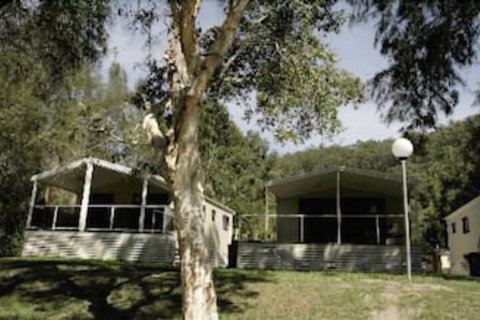 Del Rio Riverside Resort - VIC Tourism 1