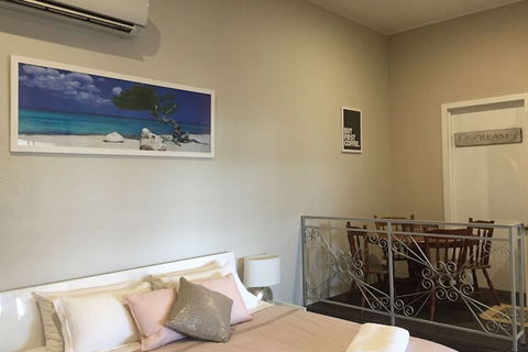 Fairway Manor Accommodation - VIC Tourism 6