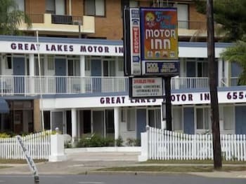 Great Lakes Motor Inn - VIC Tourism 0
