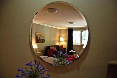 Mount Evelyn Retreat - VIC Tourism 6