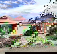 All Seasons' Escape Port Elliot